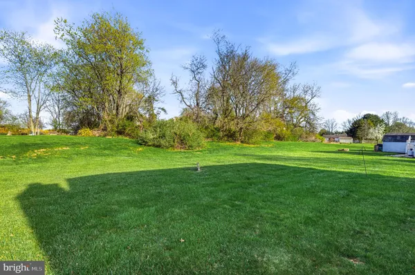 $430,000 | 10 Carlyle Drive, Wrightstown, NJ 08562