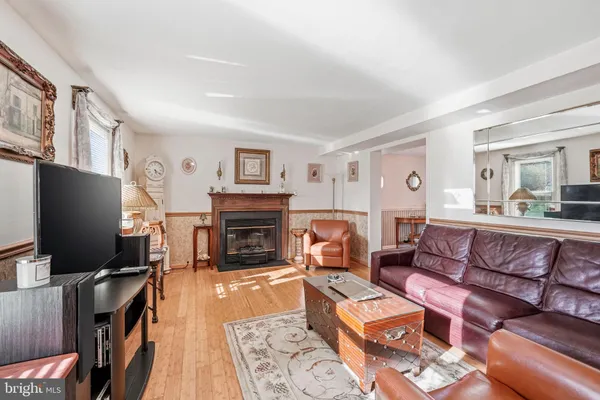 $430,000 | 10 Carlyle Drive, Wrightstown, NJ 08562