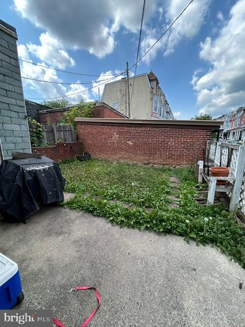 423 Spring Street Reading, PA 19601 - Photo 10 of 16 rear yard area