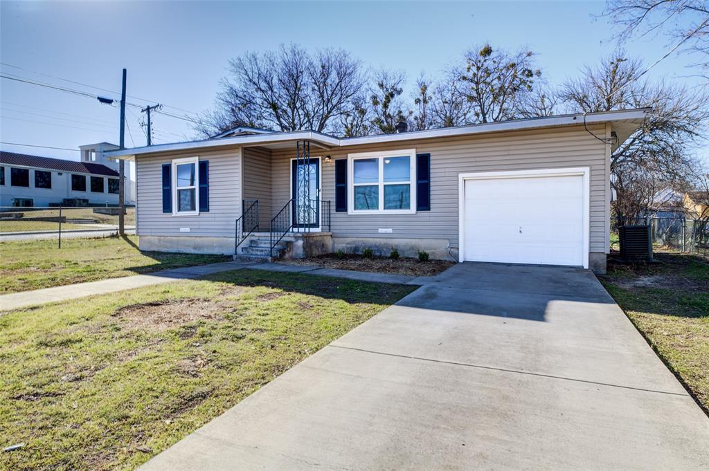 204 South Stratton Street Decatur, TX 76234 - Photo 1 of 1 Gallery Image 1