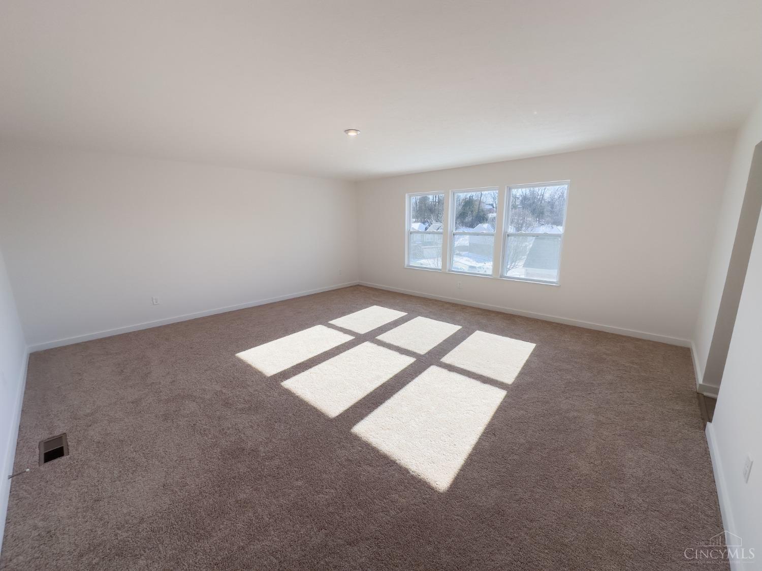 4175 Foxpoint Ridge Cleves, OH 45002 - Photo 12 of 32 Gallery Image 12