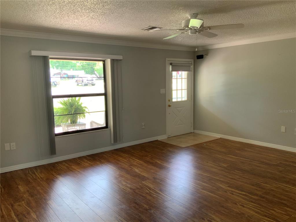 200 Bryan Street Eustis, FL 32726 - Photo 5 of 32