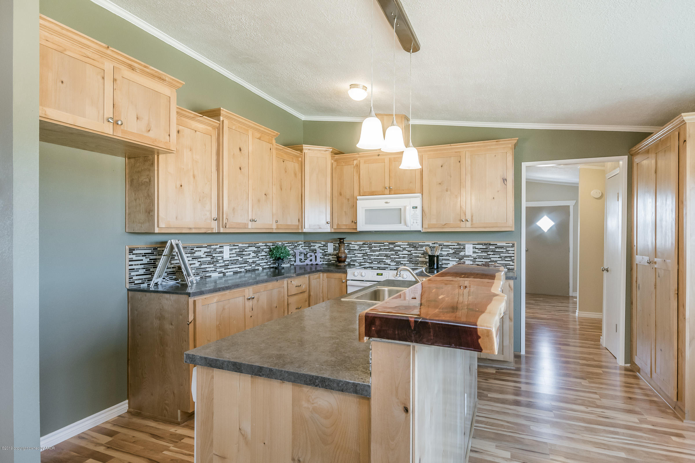7241 White Buffalo Road Amarillo, TX 79124 - Photo 6 of 21 Kitchen