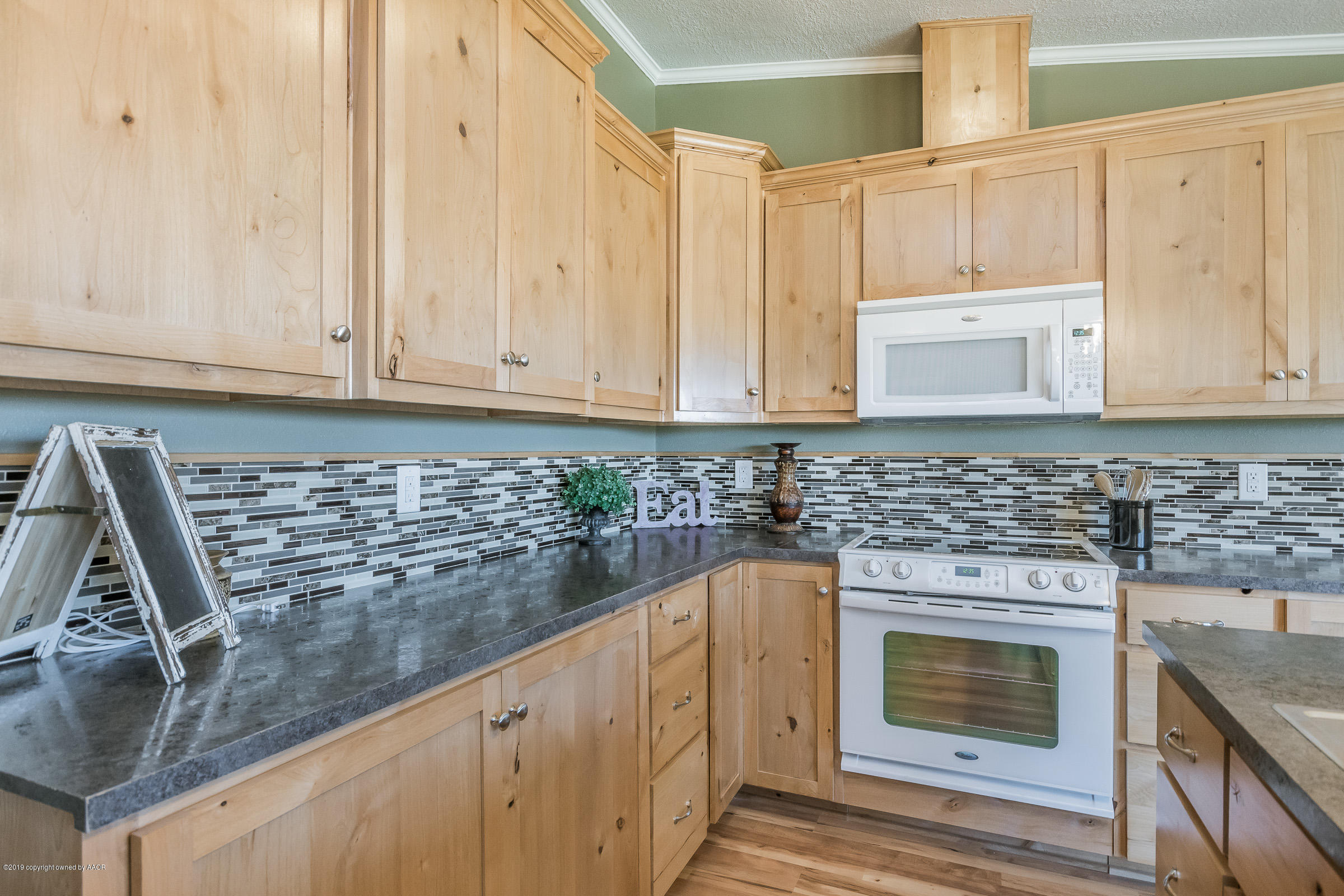 7241 White Buffalo Road Amarillo, TX 79124 - Photo 7 of 21 Kitchen-2