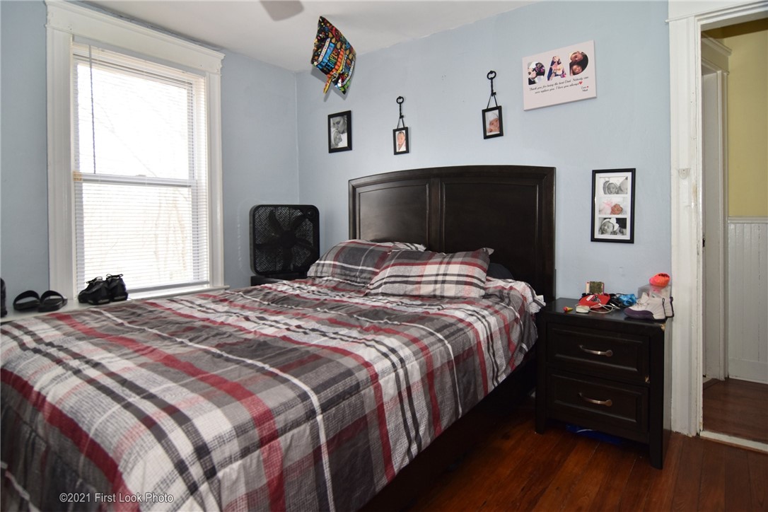 572 Manville Road Woonsocket, RI 02895 - Photo 13 of 48