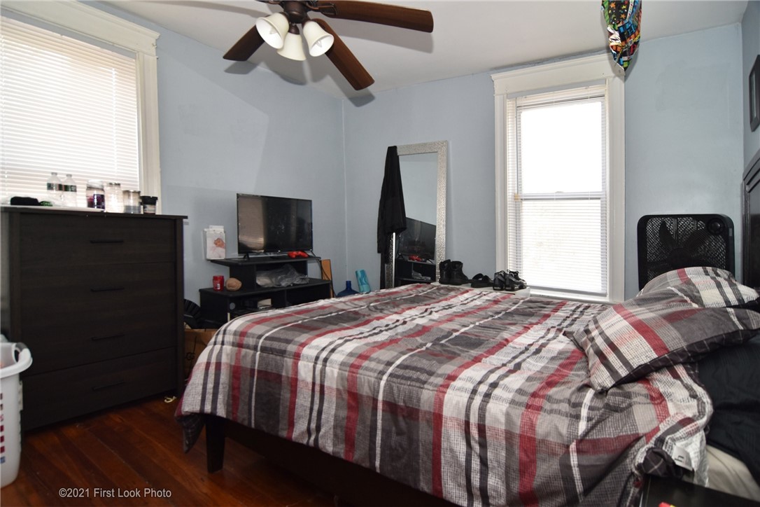 572 Manville Road Woonsocket, RI 02895 - Photo 14 of 48