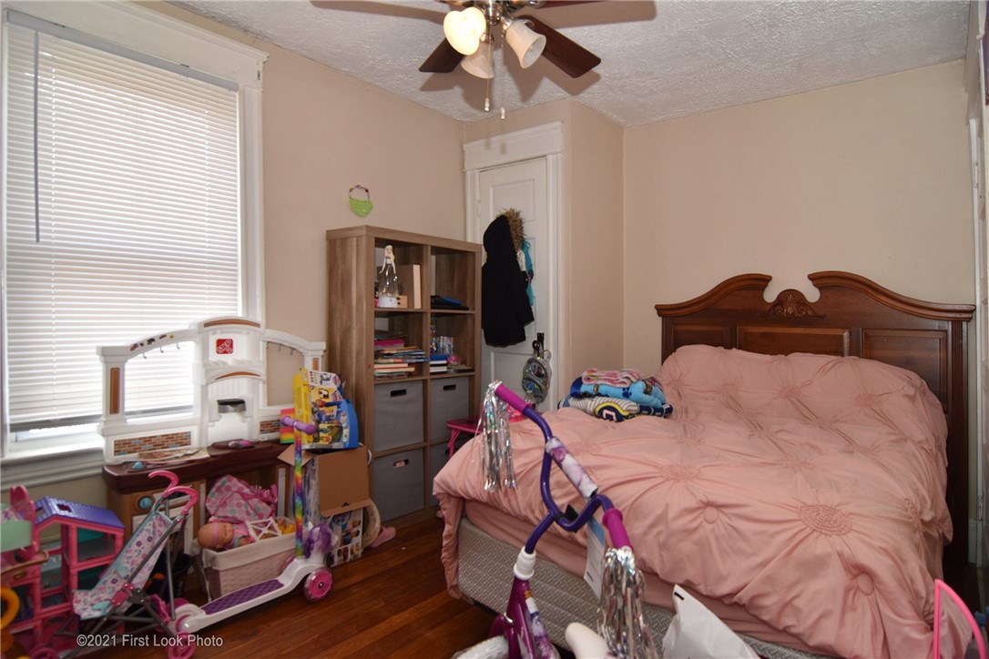 572 Manville Road Woonsocket, RI 02895 - Photo 24 of 48