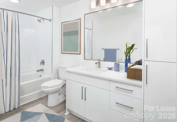 $2,804 | 909 Camden Grandview Road, Unit C3, Charlotte, NC 28202