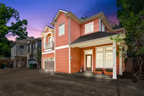 $435,000 | 905 West 23rd Street, Houston, TX 77008