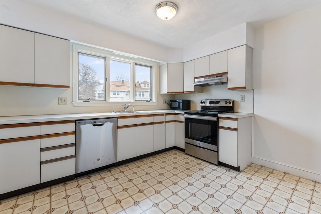 219-221 Trapelo Road Belmont, MA 02478 - Photo 30 of 41 Gallery Image 30