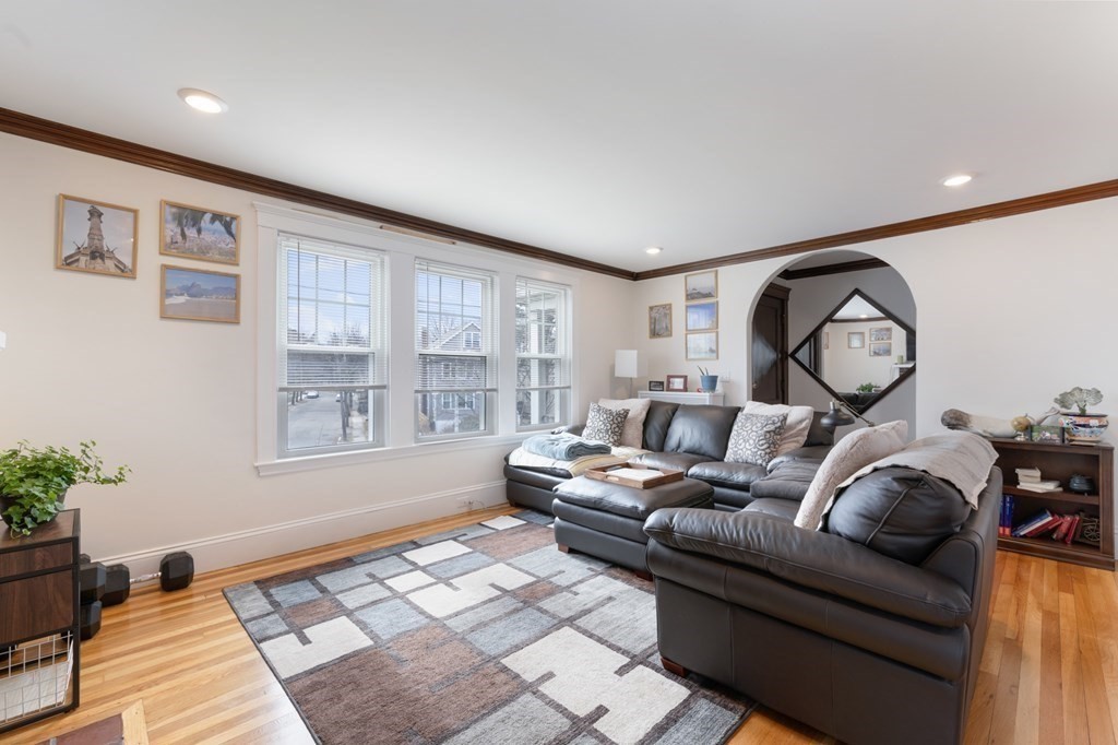 219-221 Trapelo Road Belmont, MA 02478 - Photo 6 of 41 Gallery Image 6