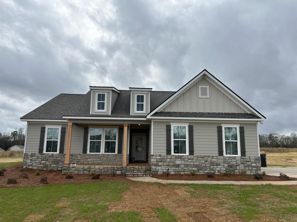 1531 Laboon Road Monroe, GA 30655 - Photo 1 of 1 front view of a house with yard