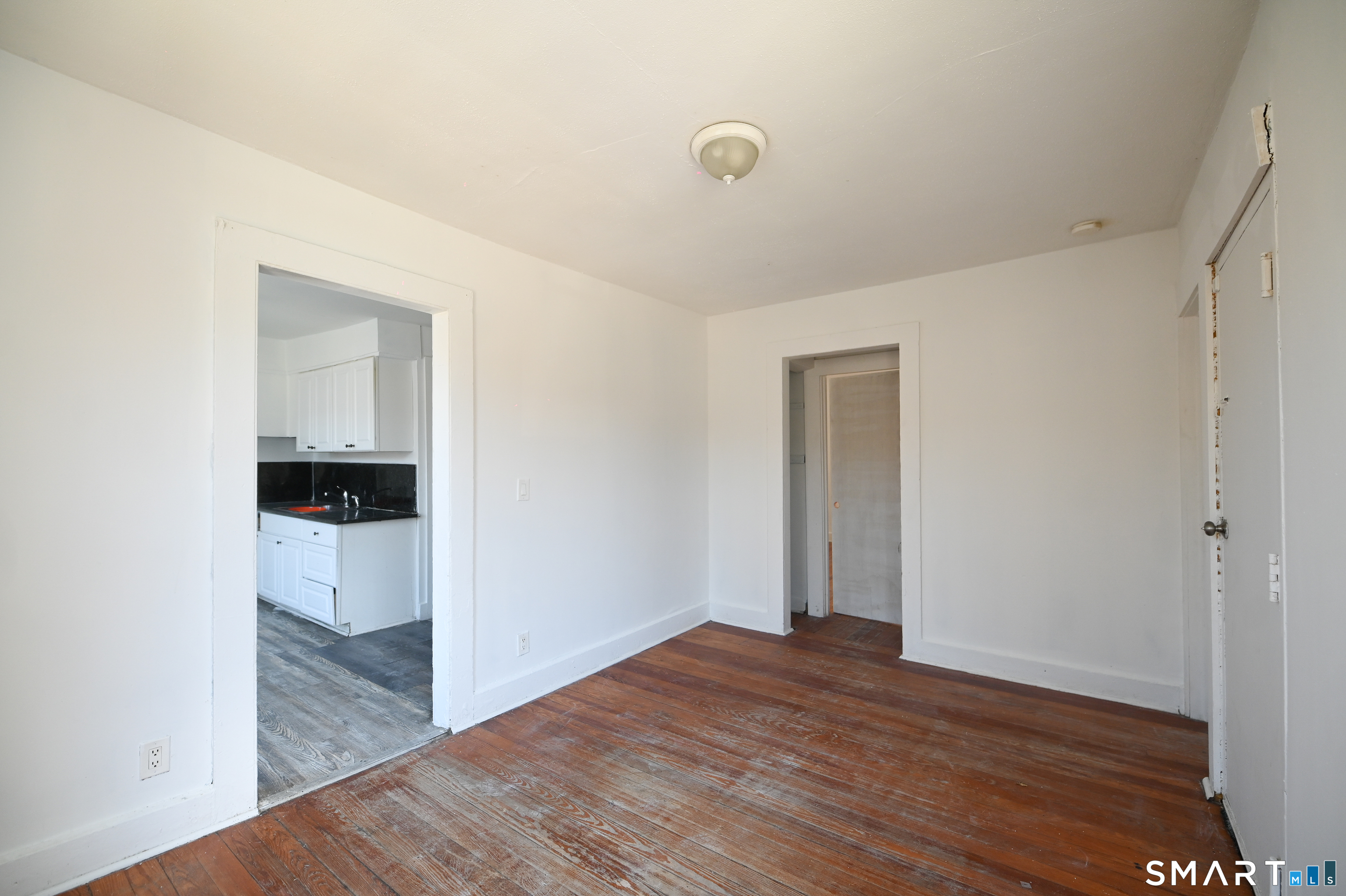 12 Benham Street Waterbury, CT 06708 - Photo 11 of 37