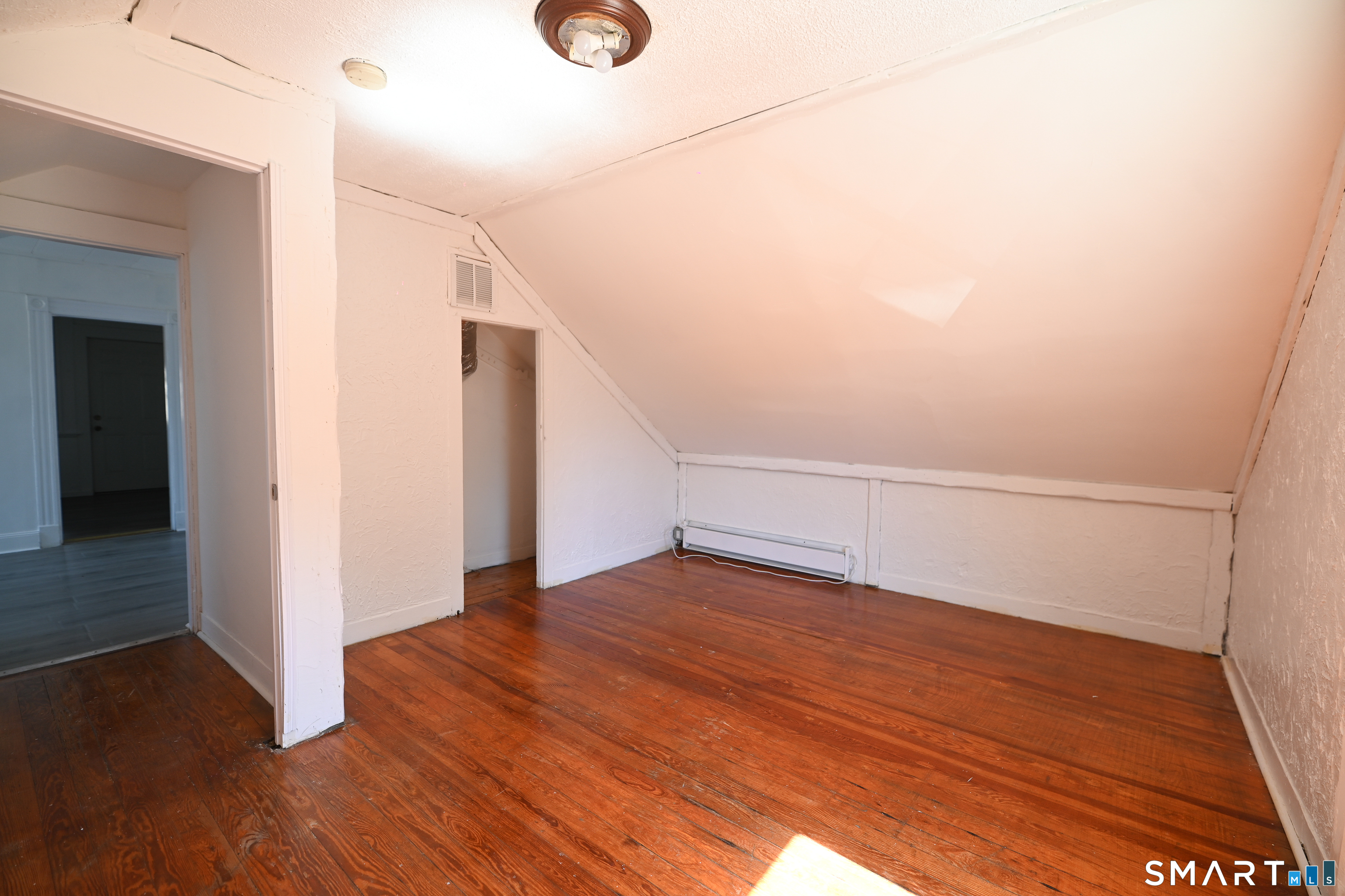 12 Benham Street Waterbury, CT 06708 - Photo 19 of 37