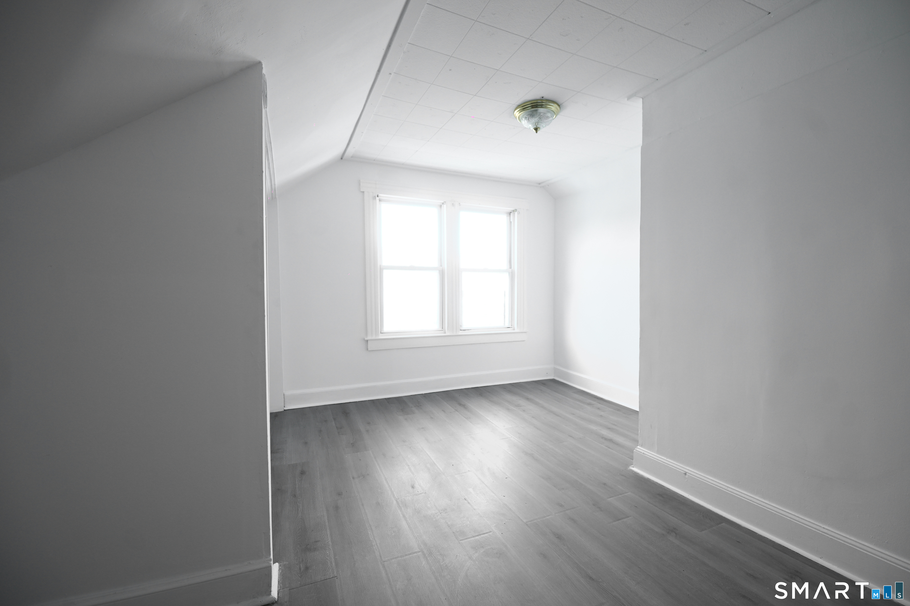 12 Benham Street Waterbury, CT 06708 - Photo 22 of 37