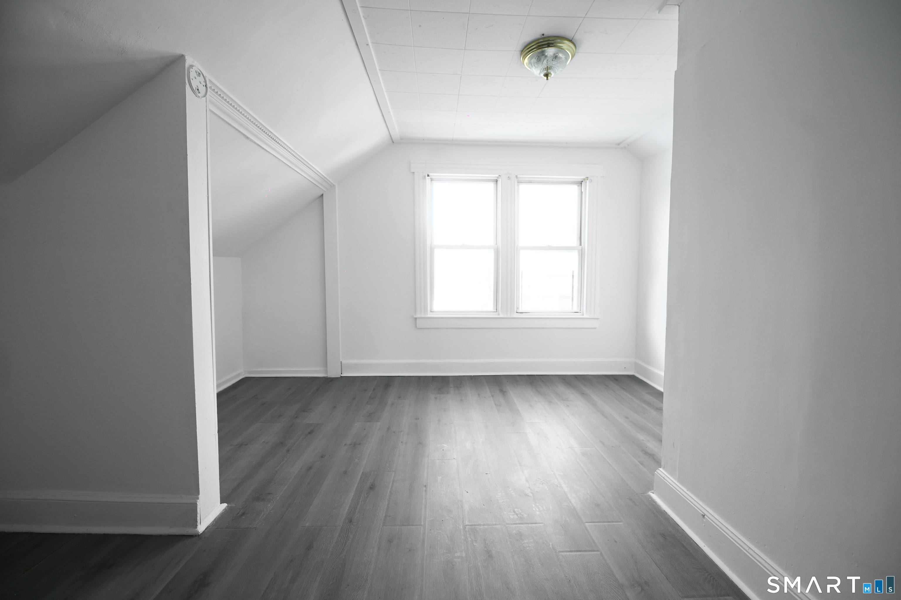 12 Benham Street Waterbury, CT 06708 - Photo 23 of 37