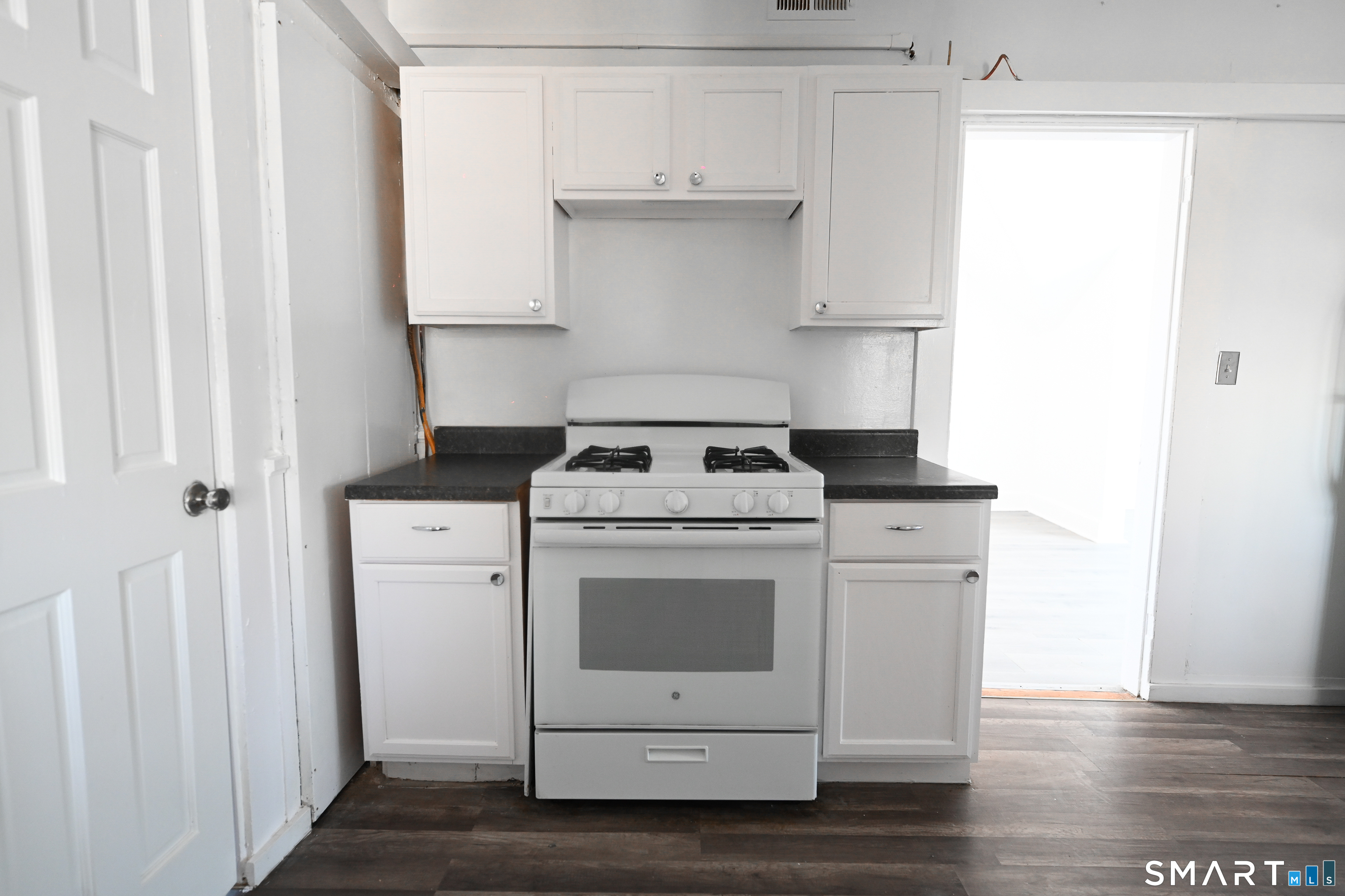 12 Benham Street Waterbury, CT 06708 - Photo 32 of 37