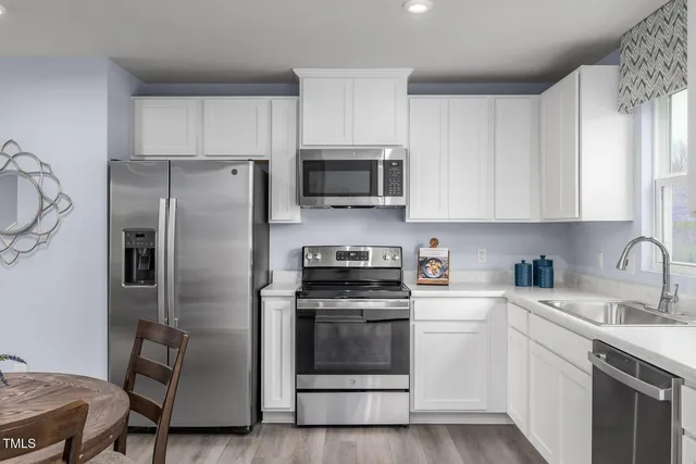 a picture of a wall with a white wall and a picture