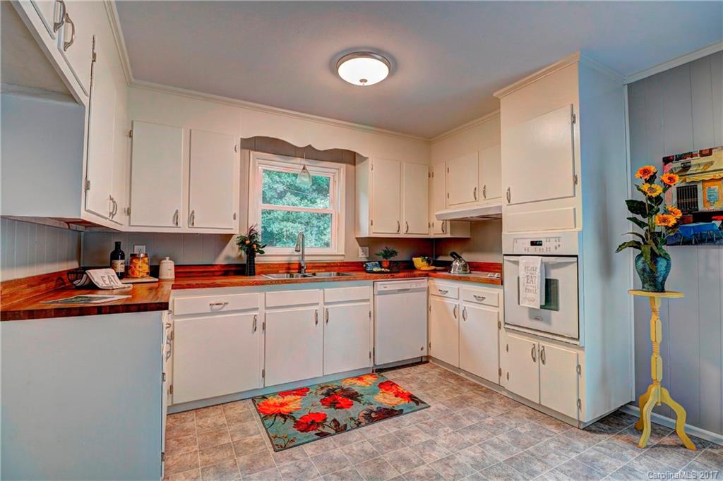 136 Lakeview Road Cherryville, NC 28021 - Photo 11 of 22 Gallery Image 11
