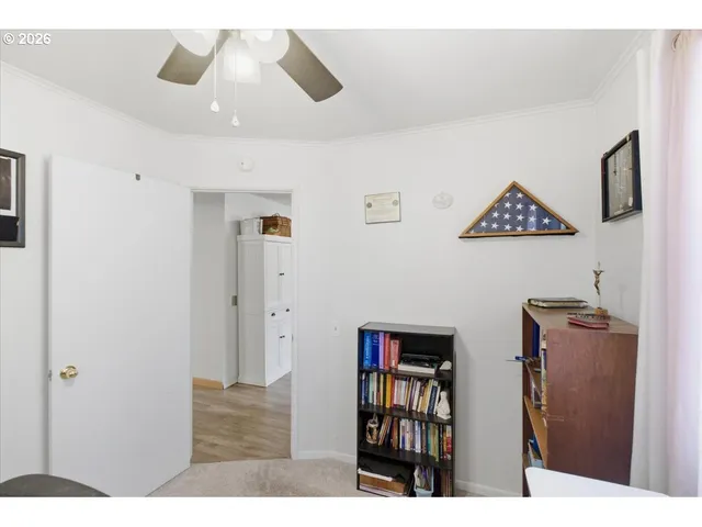 a picture of a living room