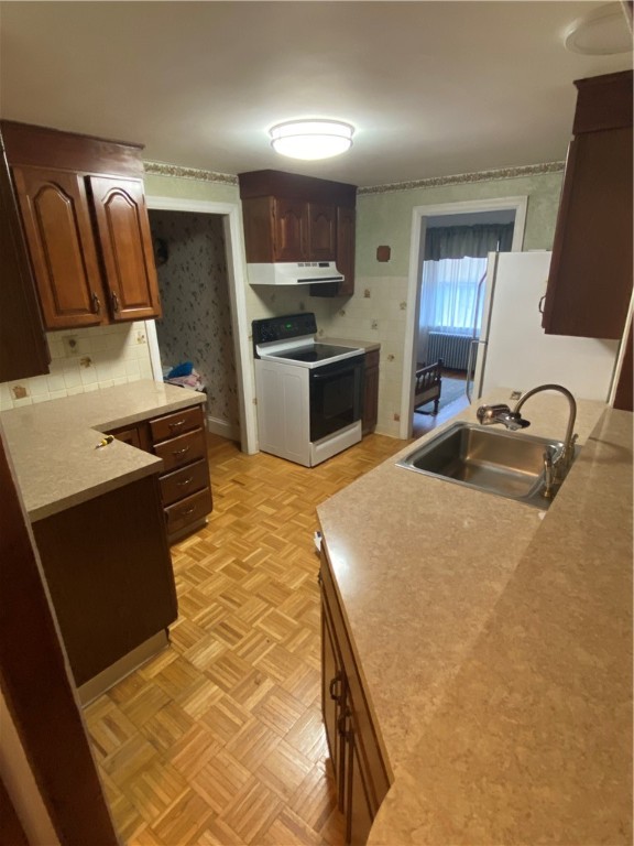 29 Colonial Road Bristol, RI 02809 - Photo 13 of 31 Kitchen
