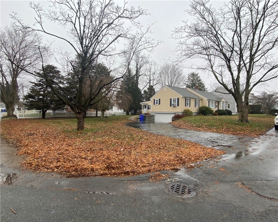 29 Colonial Road Bristol, RI 02809 - Photo 2 of 31 Corner lot view of house/property