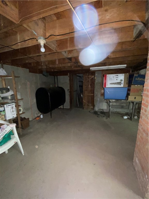 29 Colonial Road Bristol, RI 02809 - Photo 27 of 31