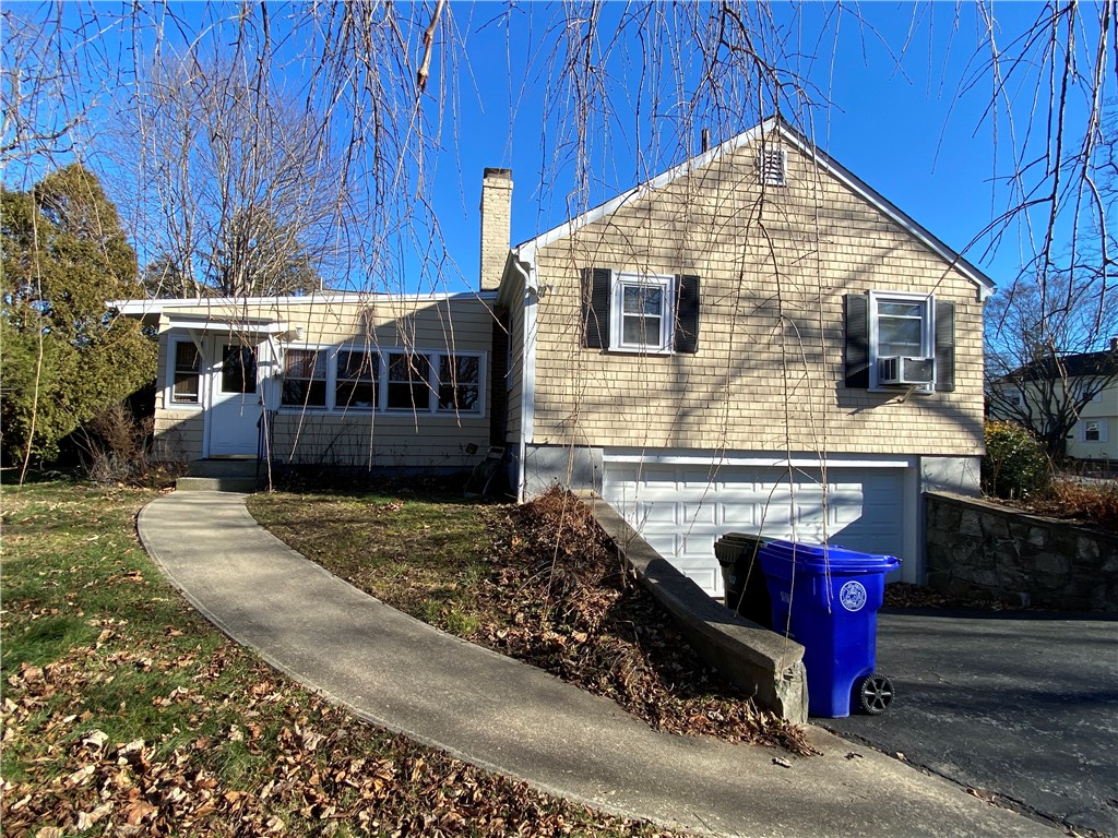 29 Colonial Road Bristol, RI 02809 - Photo 7 of 31