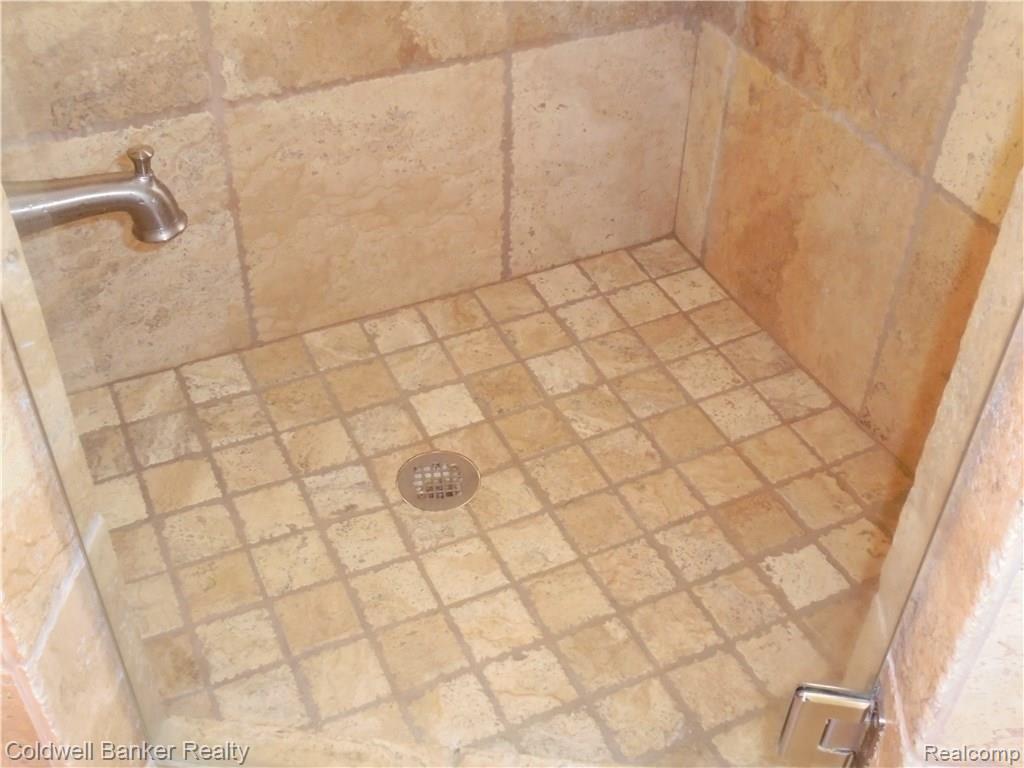 1777 Braidwood Road Memphis, MI 48041 - Photo 19 of 29 DSC04319.JPG