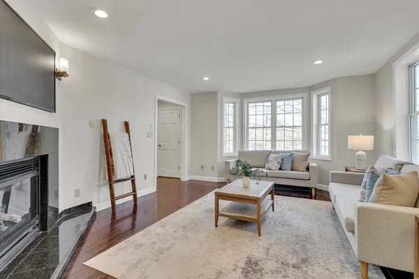 $998,000 | 120 Massachusetts Avenue, Unit 120, Lexington, MA 02420