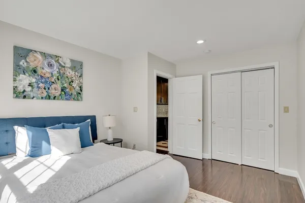 $998,000 | 120 Massachusetts Avenue, Unit 120, Lexington, MA 02420