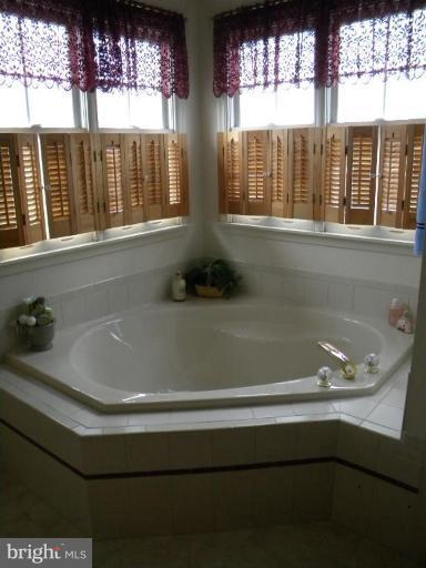 440 North Springdale Road Westminster, MD 21158 - Photo 21 of 30 Master Bath #2
