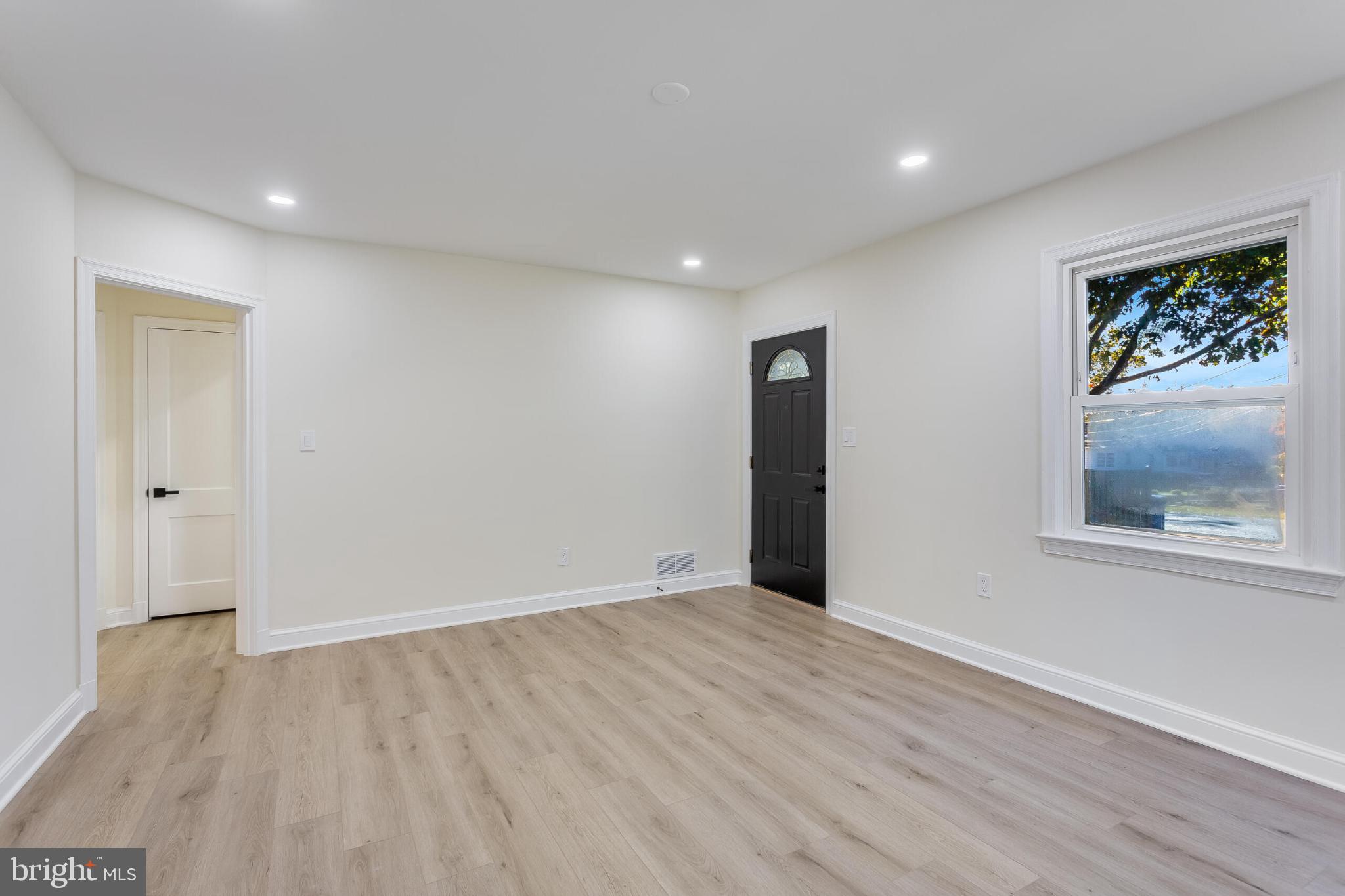 304 Franklin Place Silver Spring, MD 20901 - Photo 7 of 27 Bright and airy space with modern charm.