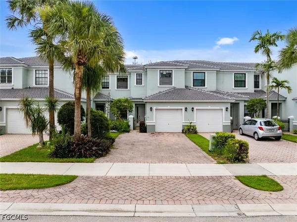 $398,900 | 14617 Sutherland Avenue, Unit 80, Naples, FL 34119