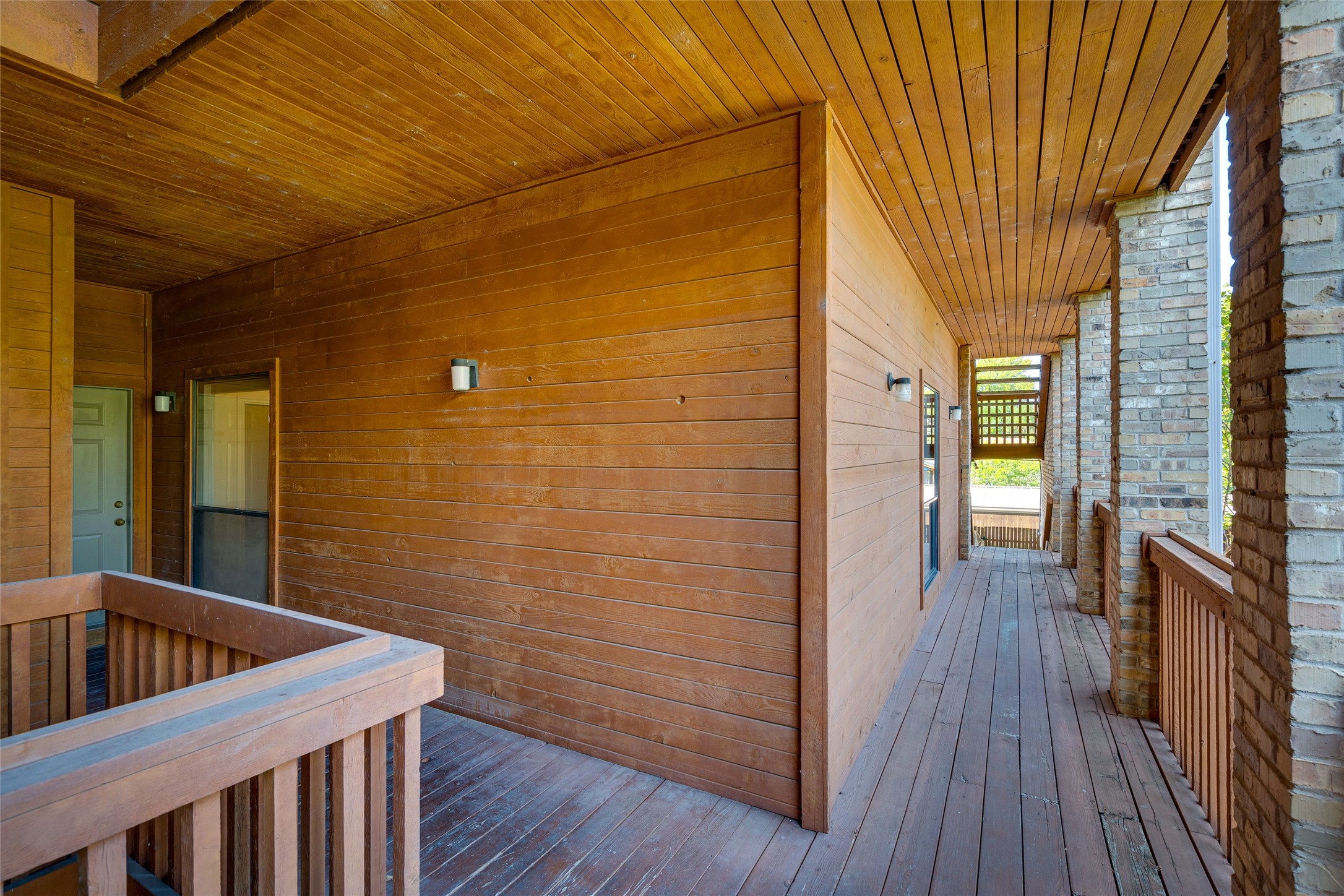 1406 Windsor Road, Unit 201 Austin, TX 78703 - Photo 3 of 32 a view of a hallway