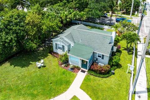 $1,549,000 | 145 North Swinton Avenue, Delray Beach, FL 33444