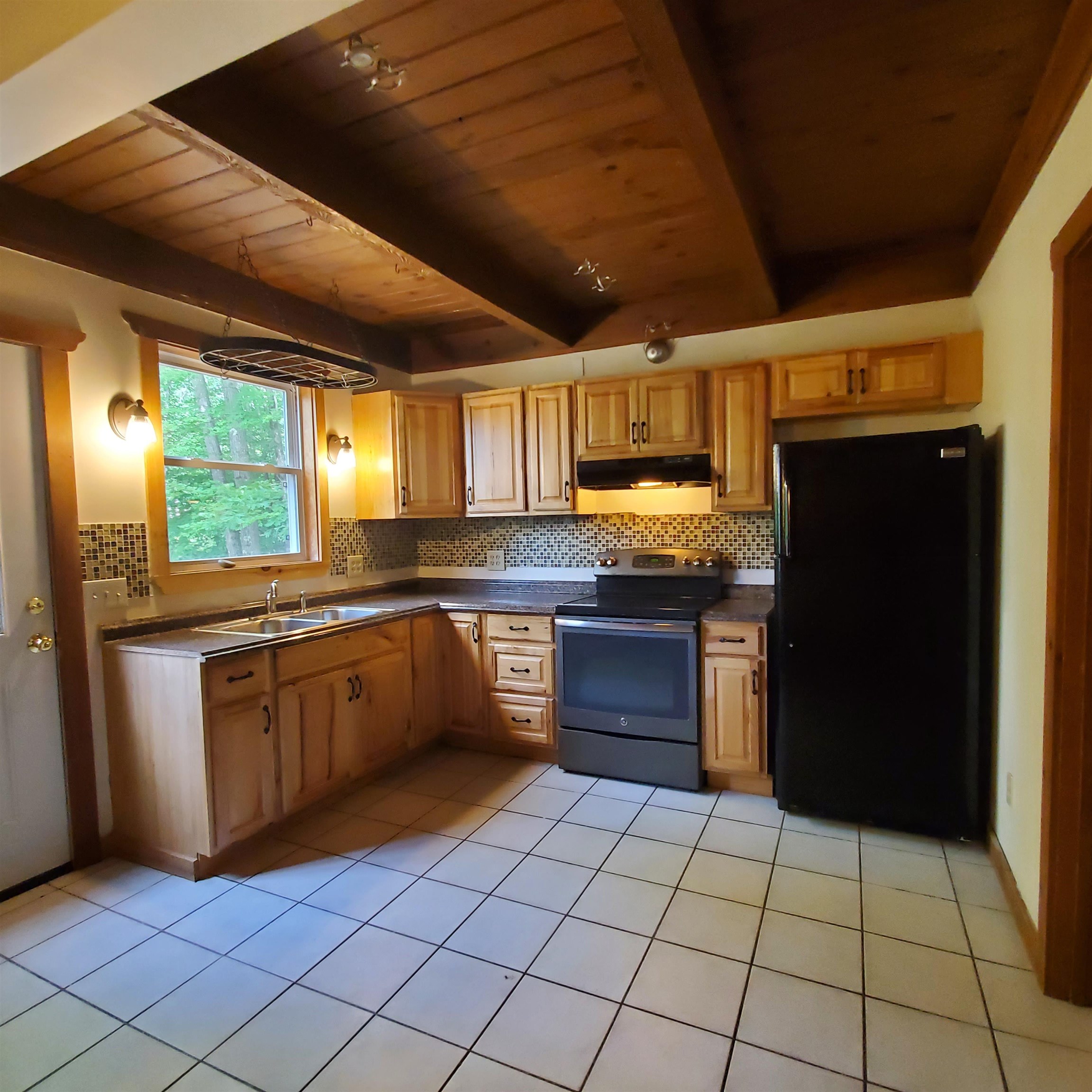 13 Gove Road Weare, NH 03281 - Photo 6 of 19