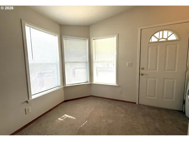 $99,000 | 213 West River Ridge Avenue, Roseburg, OR 97471