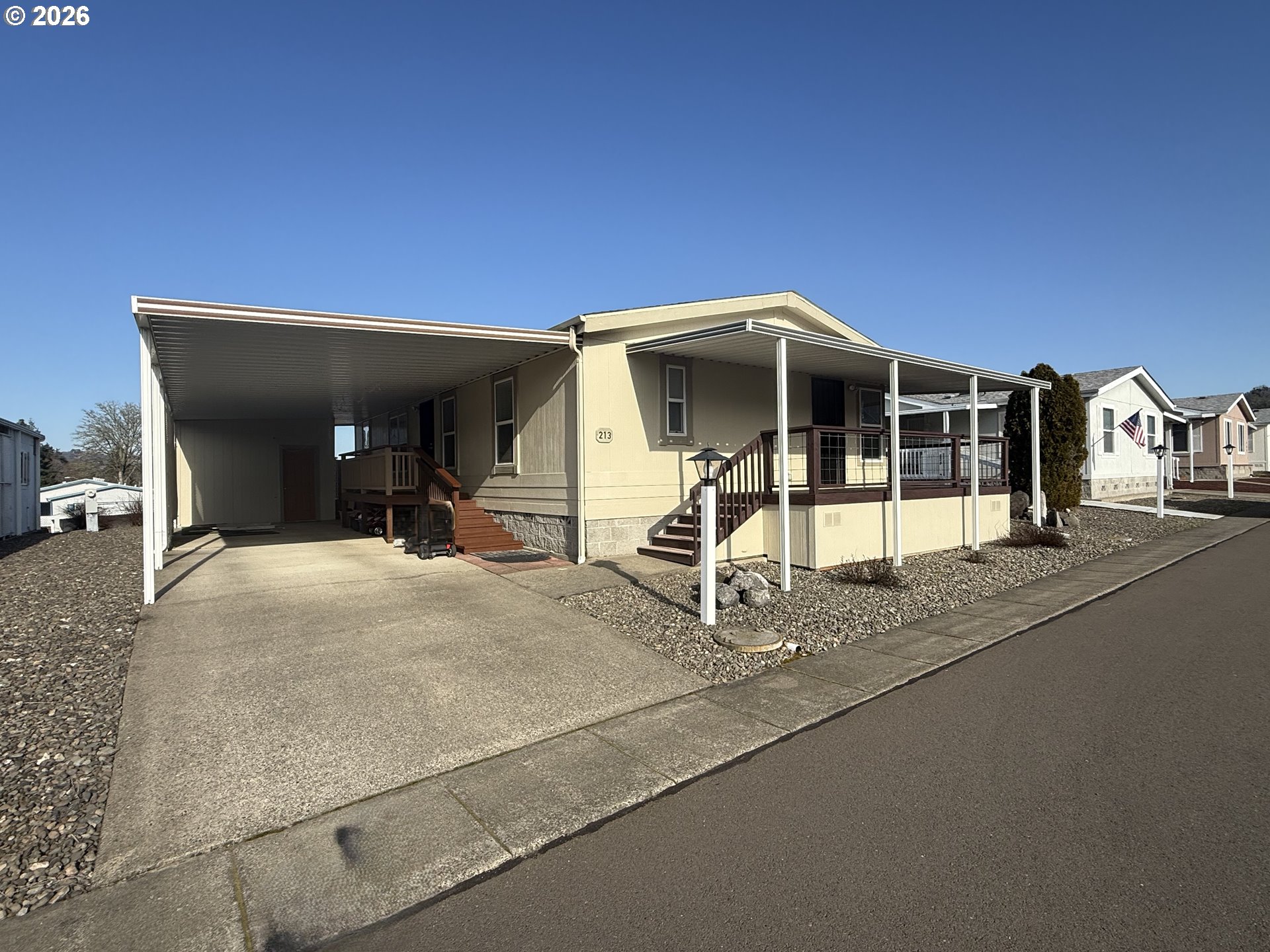 213 West River Ridge Avenue Roseburg, OR 97471 - Photo 26 of 32