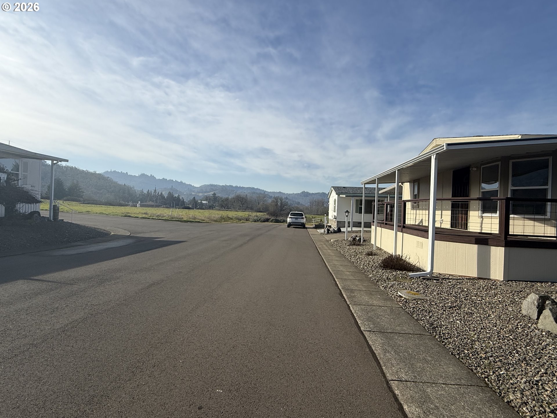 213 West River Ridge Avenue Roseburg, OR 97471 - Photo 3 of 32