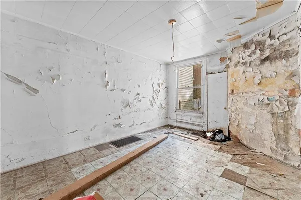 a view of a storage & utility room