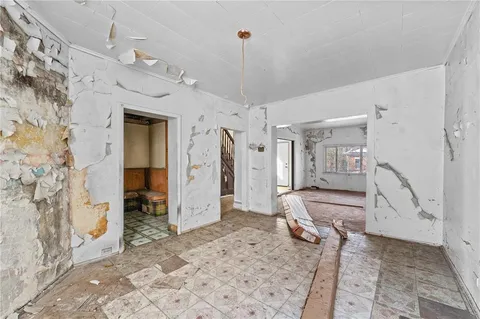 $35,000 | 2314 Perrysville Avenue, Pittsburgh, PA 15214