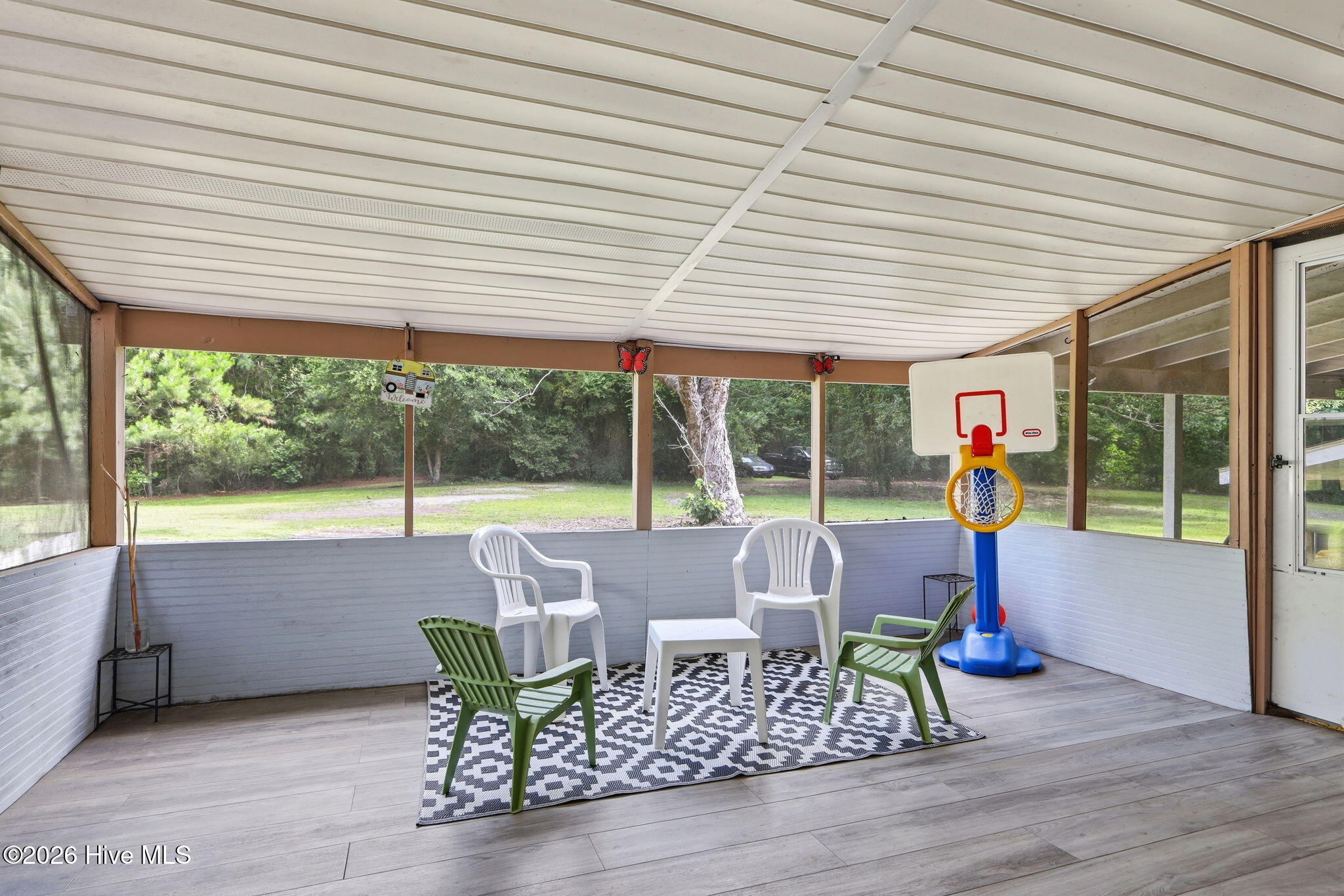 284 Laurel Road Beaufort, NC 28516 - Photo 20 of 41 Screened porch off the back of the house