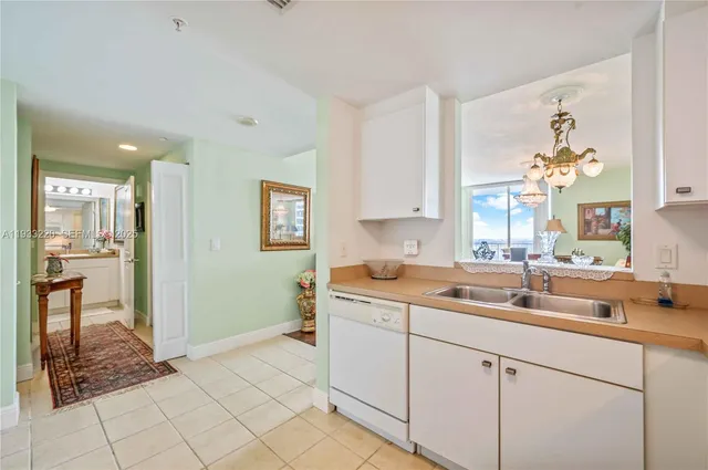 $2,800 | 1250 South Miami Avenue, Unit 1907, Miami, FL 33130