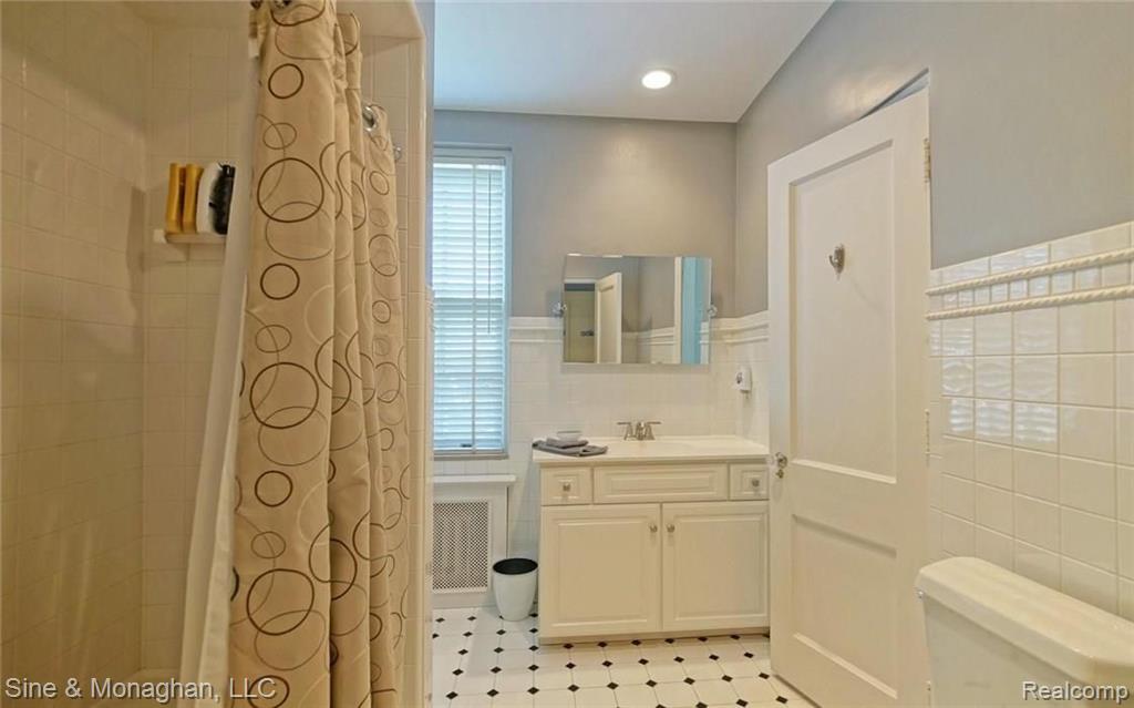 175 Ridge Road Grosse Pointe Farms, MI 48236 - Photo 18 of 30