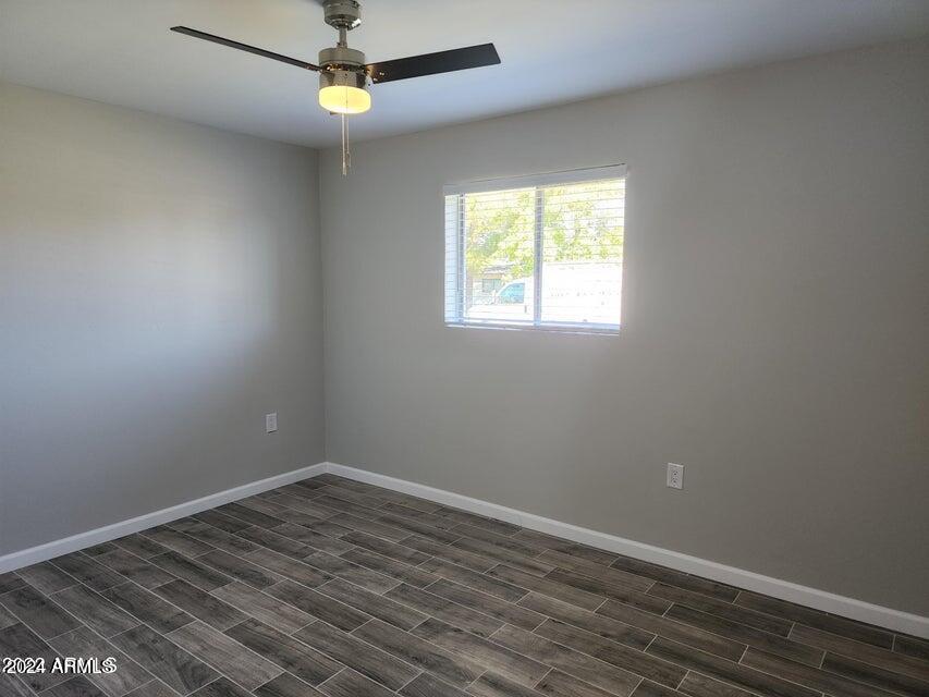 1041 West Elna Rae Street Tempe, AZ 85281 - Photo 12 of 17 20221003183220007319000000-o