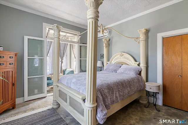 $895,000 | 350 Hartford Pike, Killingly, CT 06241