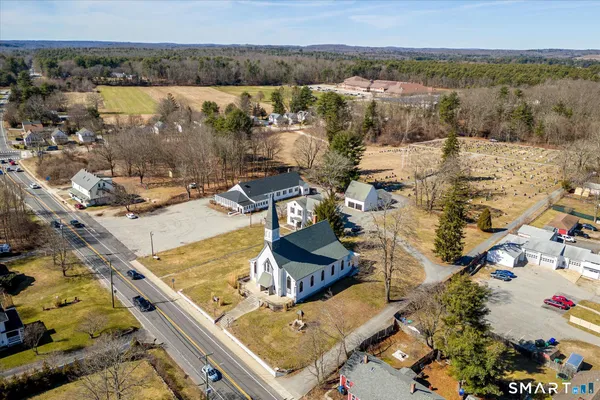 $895,000 | 350 Hartford Pike, Killingly, CT 06241