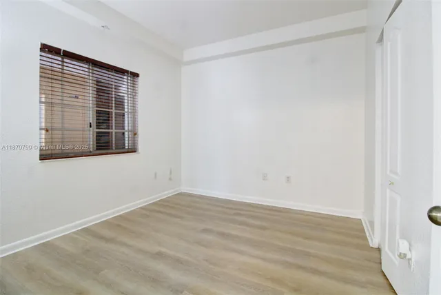 $2,700 | 17425 Northwest 75th Place, Unit 105, Hialeah, FL 33015