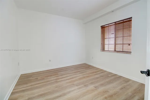 $2,700 | 17425 Northwest 75th Place, Unit 105, Hialeah, FL 33015